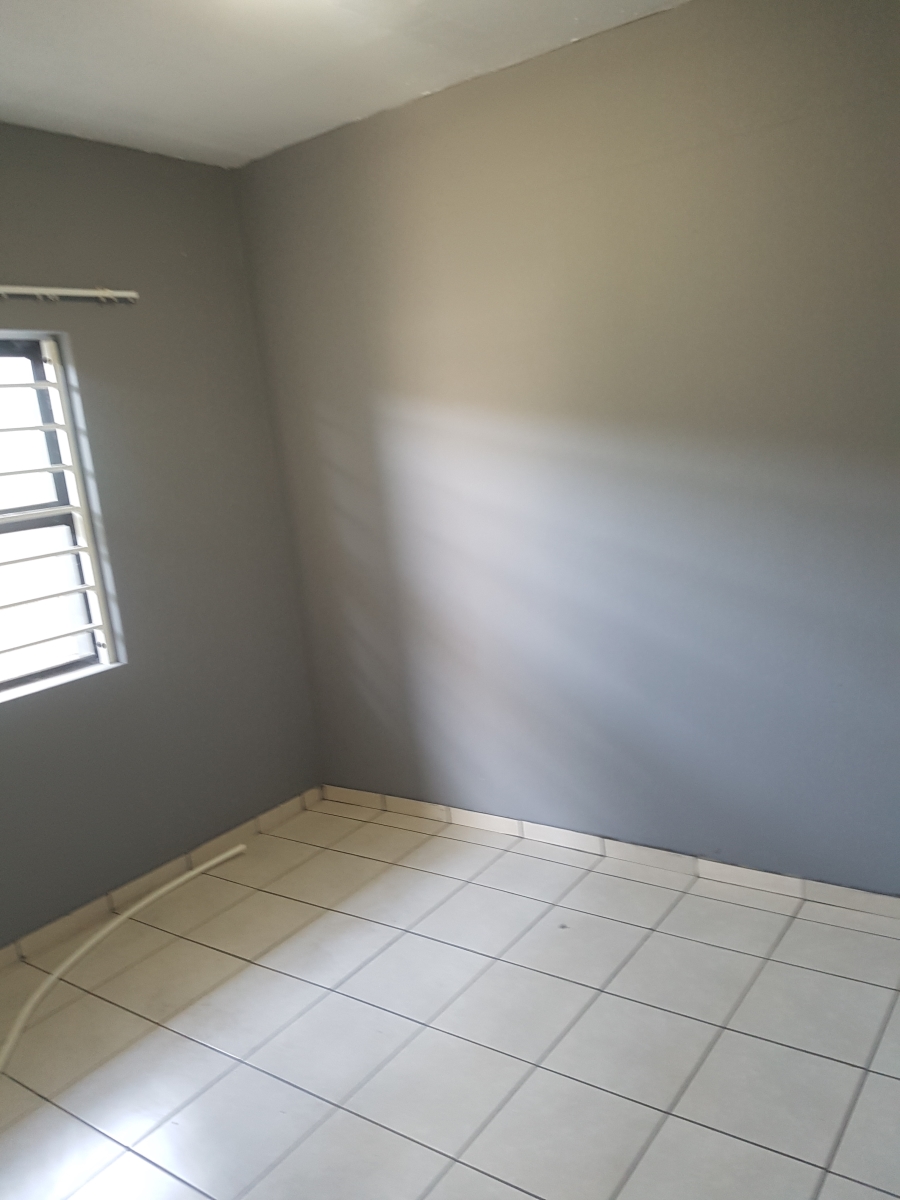 12 Bedroom Property for Sale in Phoenix Western Cape